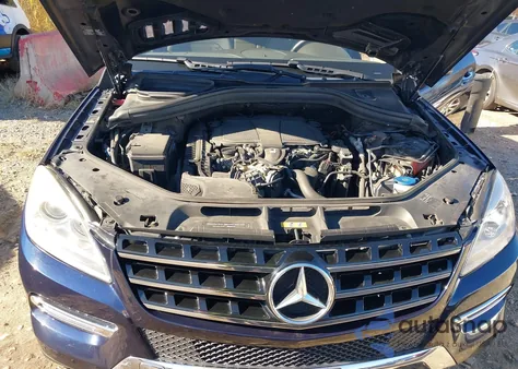 2015 Mercedes-Benz Ml 350 4Matic z USA, uszkodzony, nr VIN 4JGDA5HB6FA618830